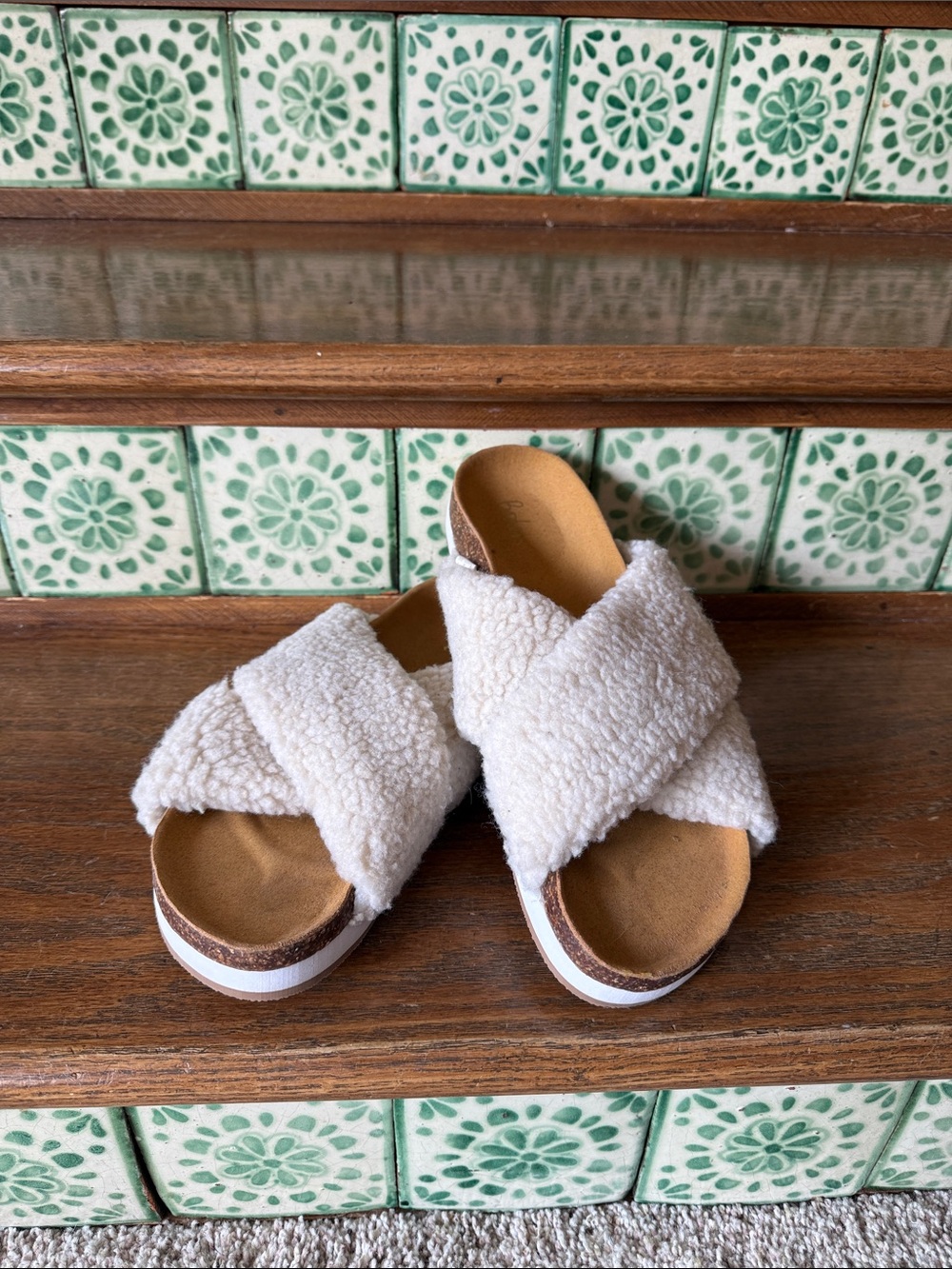 Boden cross strap fleece sandals size 39 or 8-8.5